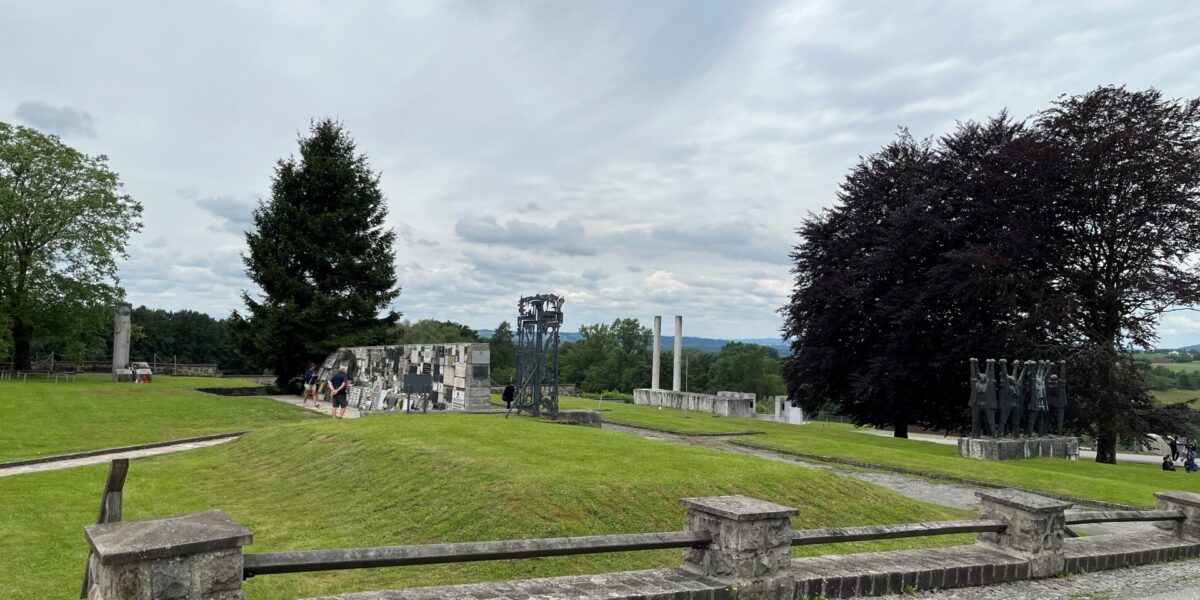 Lernen aus der Geschichte: Exkursion in die KZ-Gedenkstätte Mauthausen