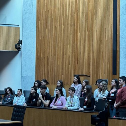 Regner_Parlament03